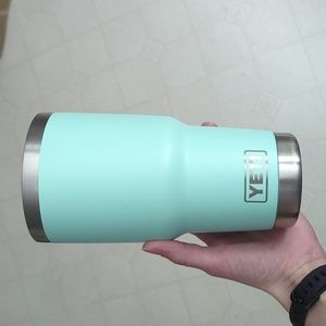 Mint green 30 oz yeti tumbler